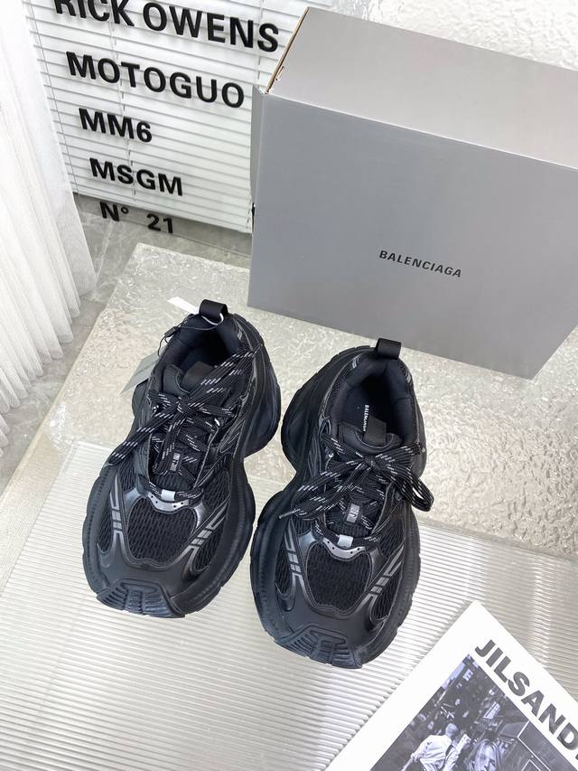 Balenciaga巴黎世家 最新款10Xl 10Xl系列 情侣款老爹鞋 顶级版本 运动鞋原版购入开发 做货 Balenciaga 整体鞋型汲取了balenci